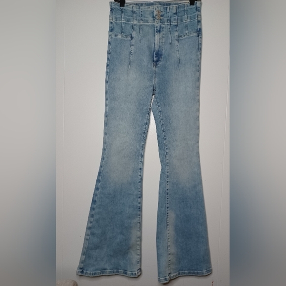 We The Free Light Blue Flare Jeans - Picture 1 of 13